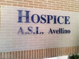 Da Montemarano la Targa della famiglia Picariello per ringraziare tutti gli operatori dell'Hospice di Solofra