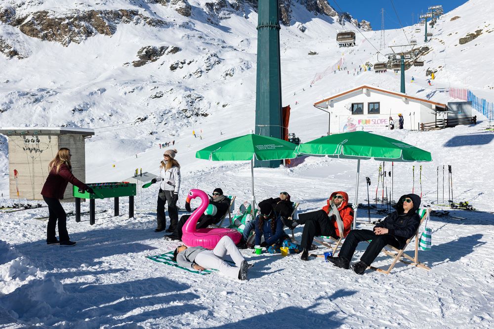 Froben Di Nuovo “protagonista Sulle Piste Da Sci” Per Un Inverno… Da Spiaggia!