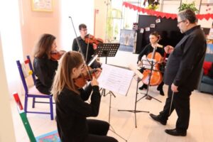 Una Maratona Di Musica Classica, Nell’accogliente Family Room Dell’ospedale Niguarda Di Milano