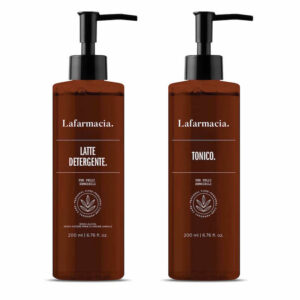 La Detersione Viso Firmata Lafarmacia. Delicatezza E Protezione Per Le Pelli Sensibili Con Latte Detergente. E Tonico.