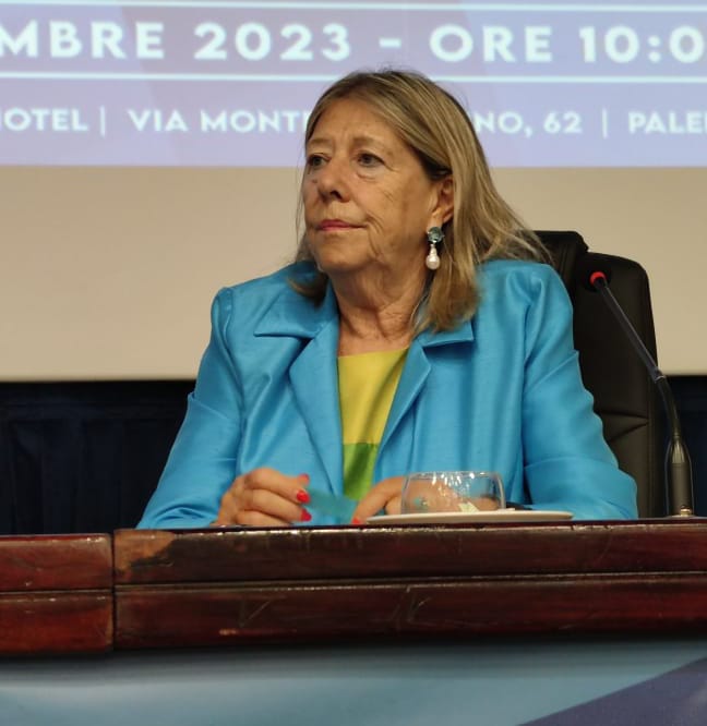 Il Bambino E L’adolescente Al Centro Del Lavoro Quotidiano Della Politica