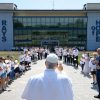 Papa Leone Xiv Incontra E Abbraccia I Piccoli Pazienti Del Cnao Di Pavia